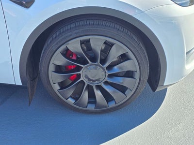 2024 Tesla Model Y Performance