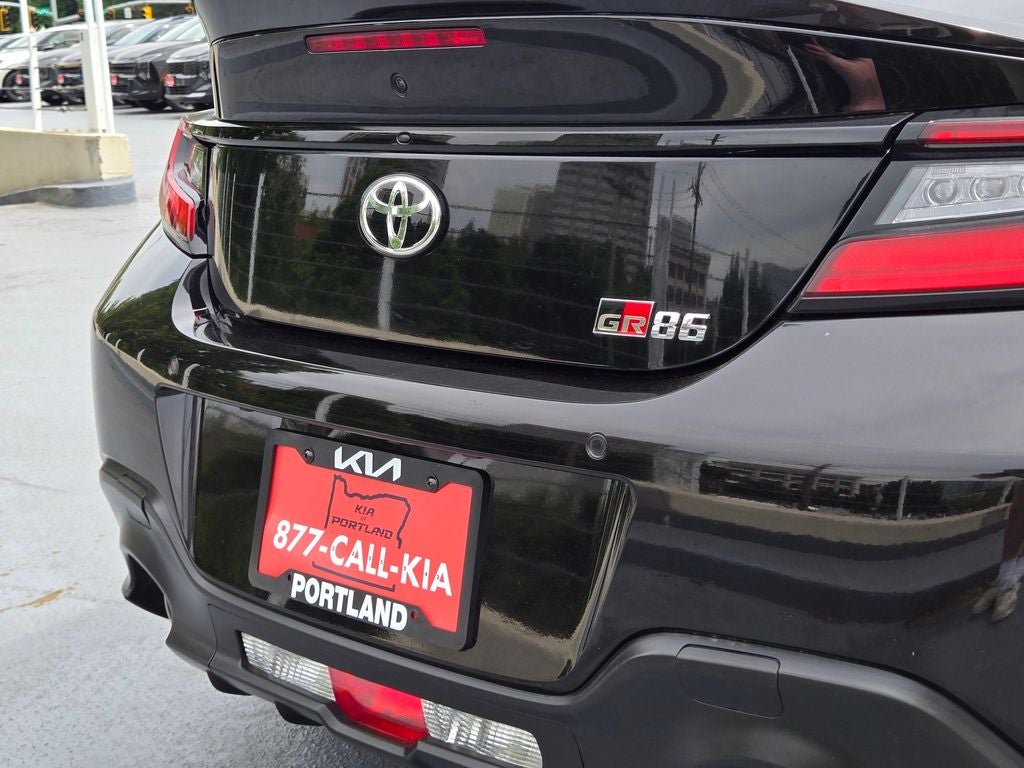 2024 Toyota GR86 Premium