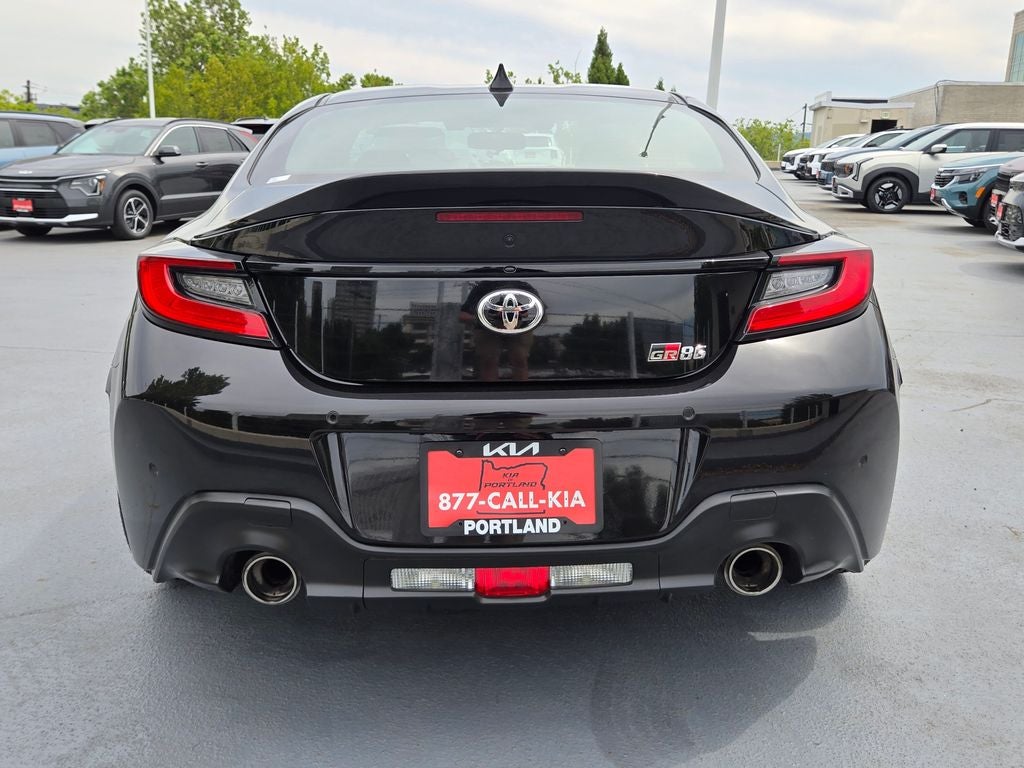 2024 Toyota GR86 Premium