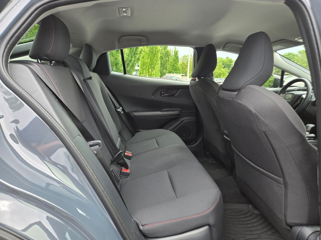 2026 Toyota Prius Plug-In Hybrid SE