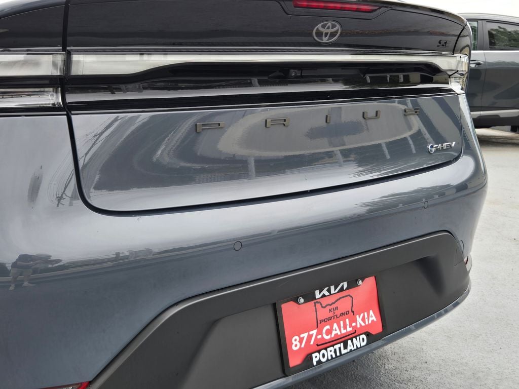 2026 Toyota Prius Plug-In Hybrid SE