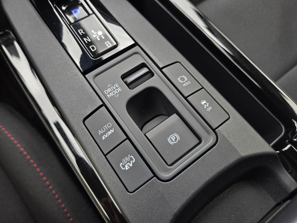 2026 Toyota Prius Plug-In Hybrid SE