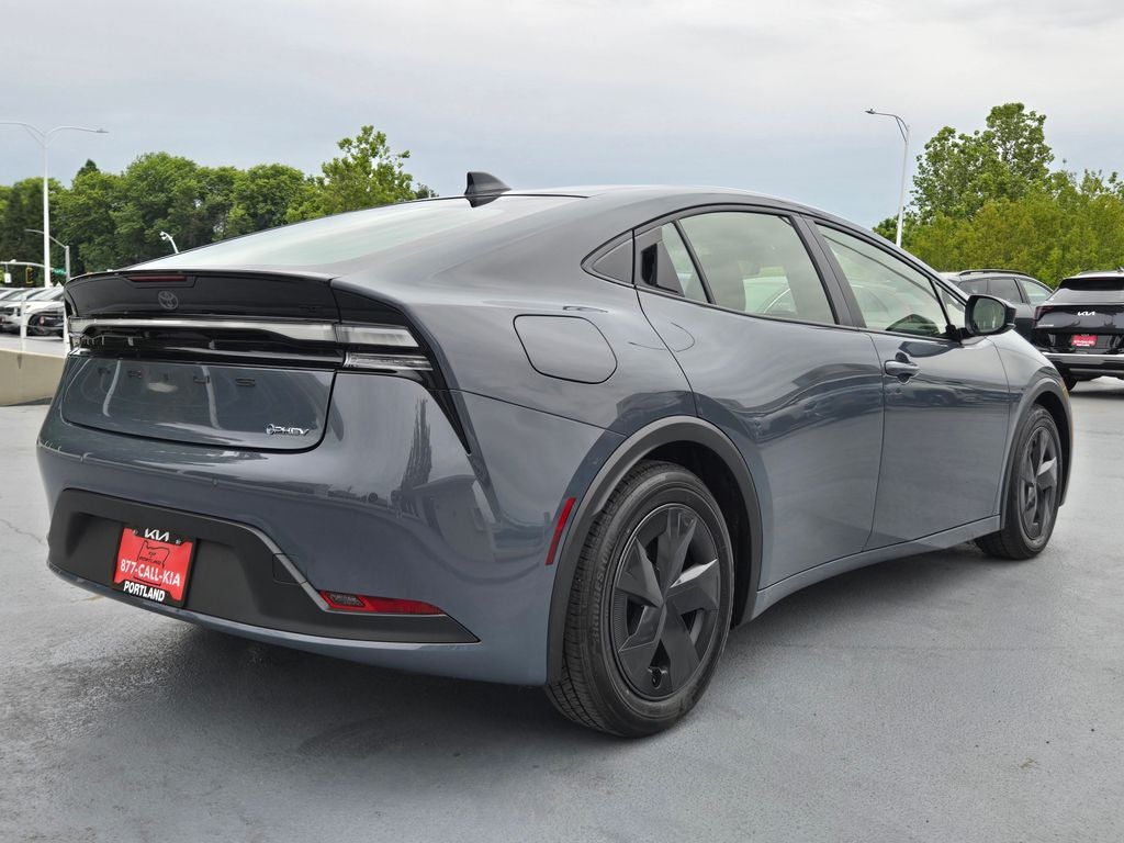 2026 Toyota Prius Plug-In Hybrid SE