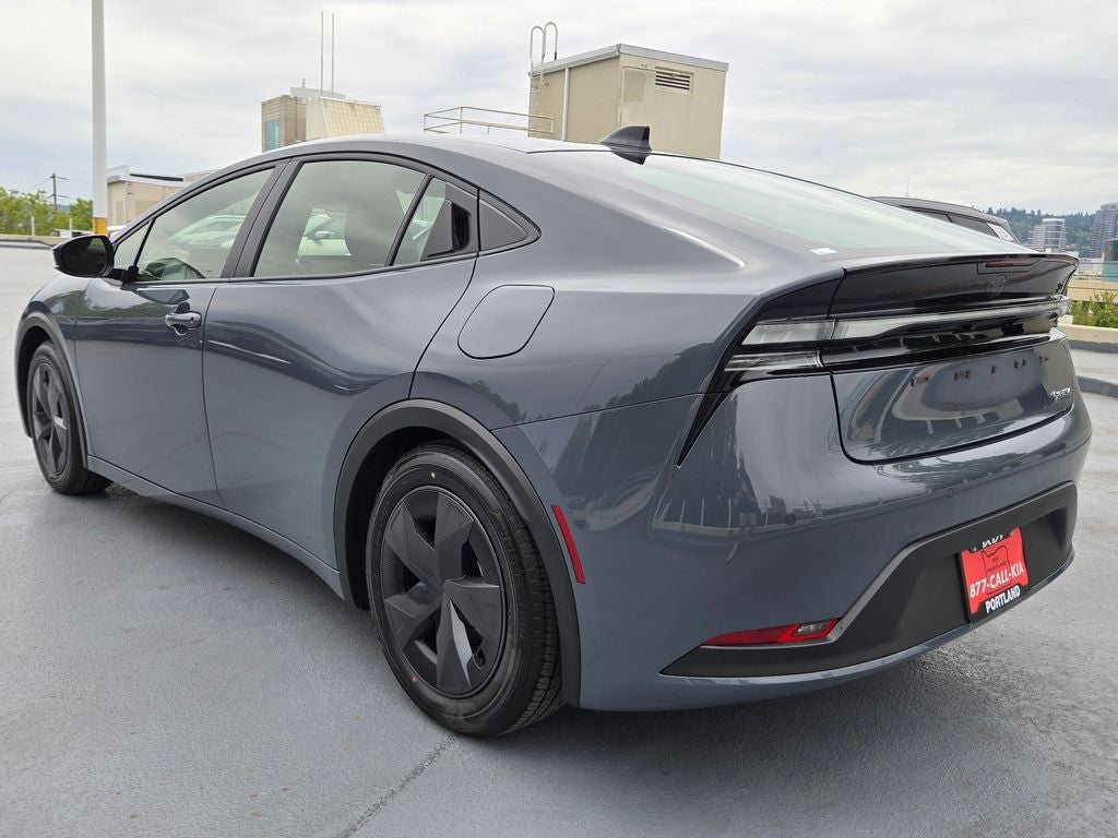 2026 Toyota Prius Plug-In Hybrid SE