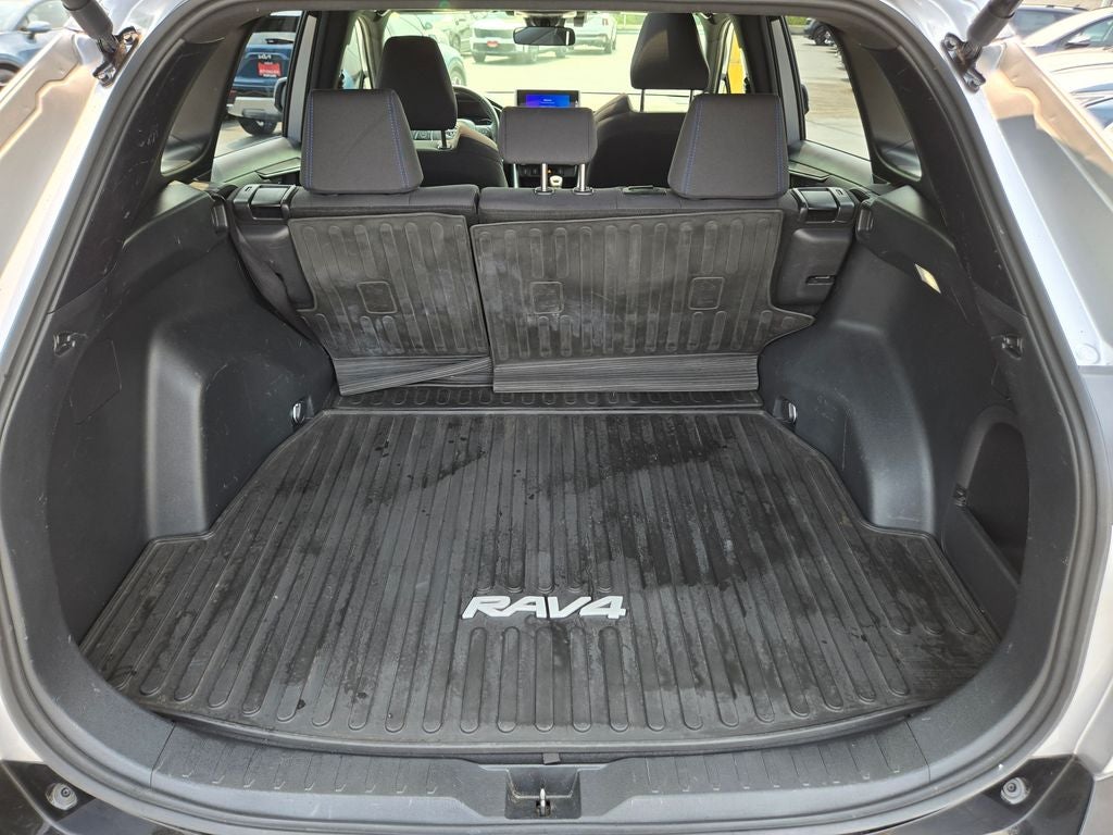 2024 Toyota RAV4 Hybrid SE