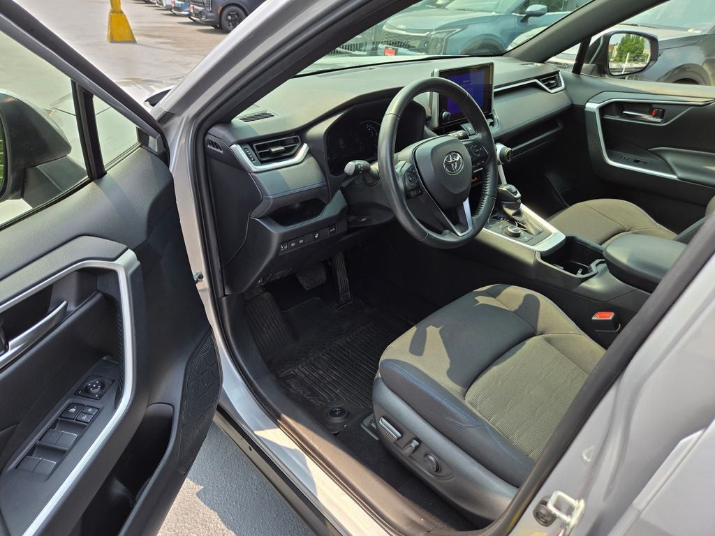 2024 Toyota RAV4 Hybrid SE