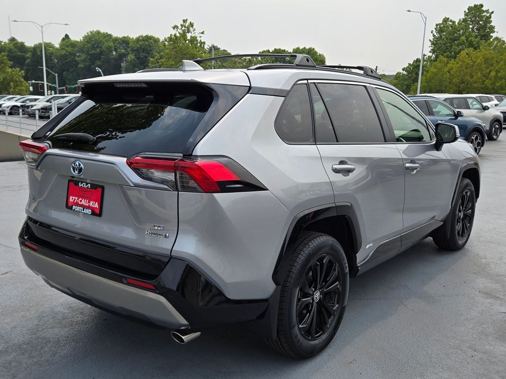 2024 Toyota RAV4 Hybrid SE