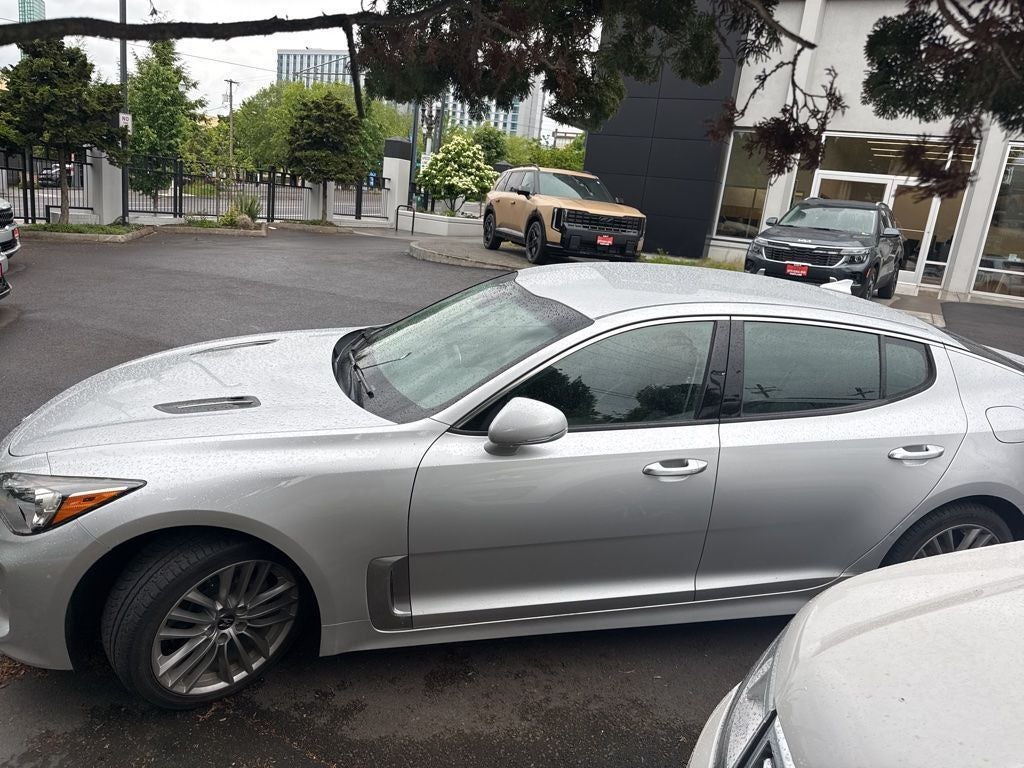 2018 Kia Stinger Base