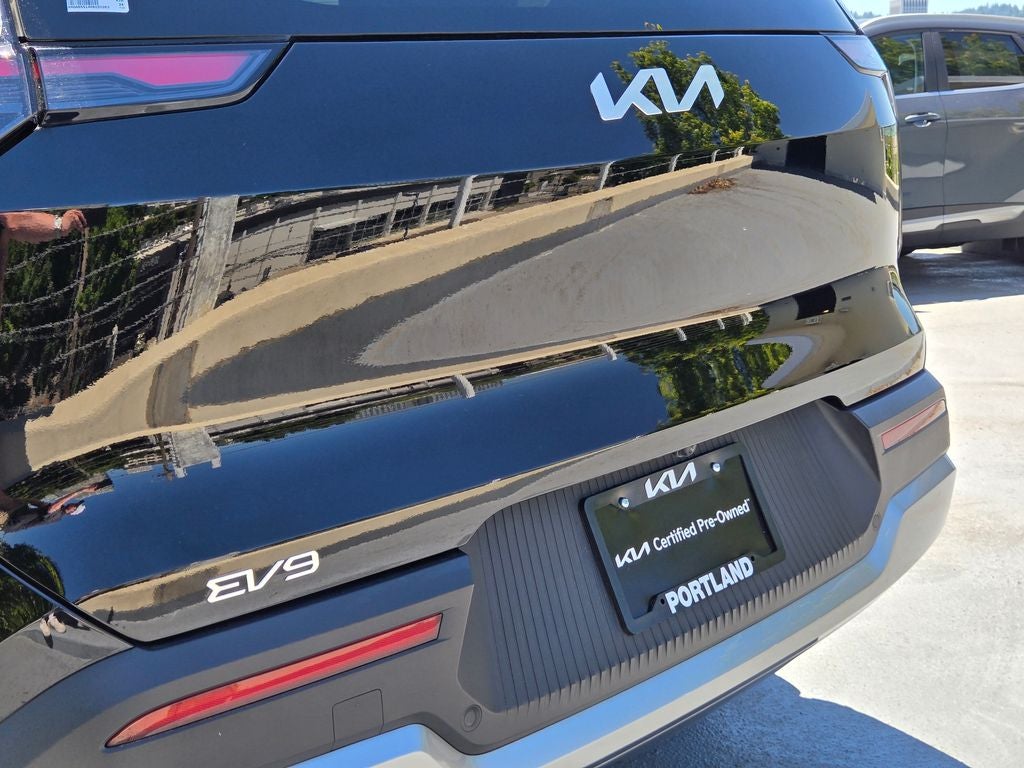 2024 Kia EV9 Light Long Range