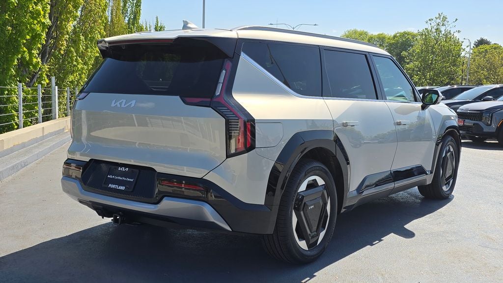 2024 Kia EV9 Land
