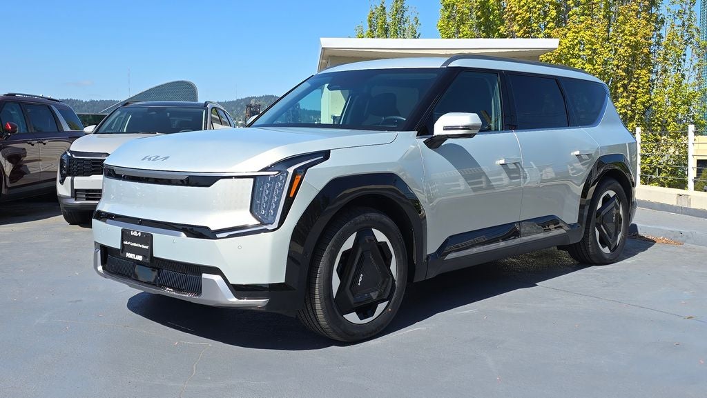 2024 Kia EV9 Land