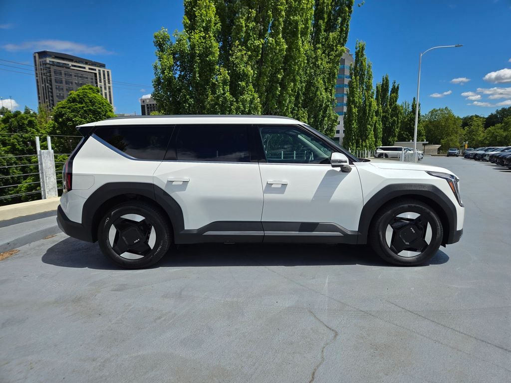 Certified 2024 Kia EV9 Wind with VIN KNDAFFS52R6030321 for sale in Portland, OR
