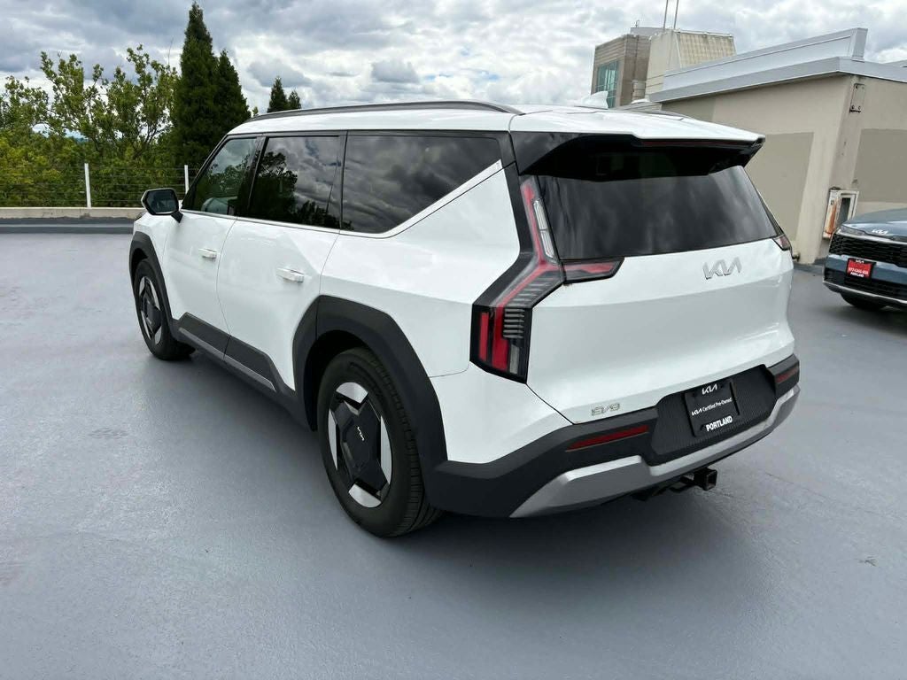 2024 Kia EV9 Wind