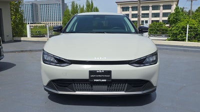 2024 Kia EV6 Light