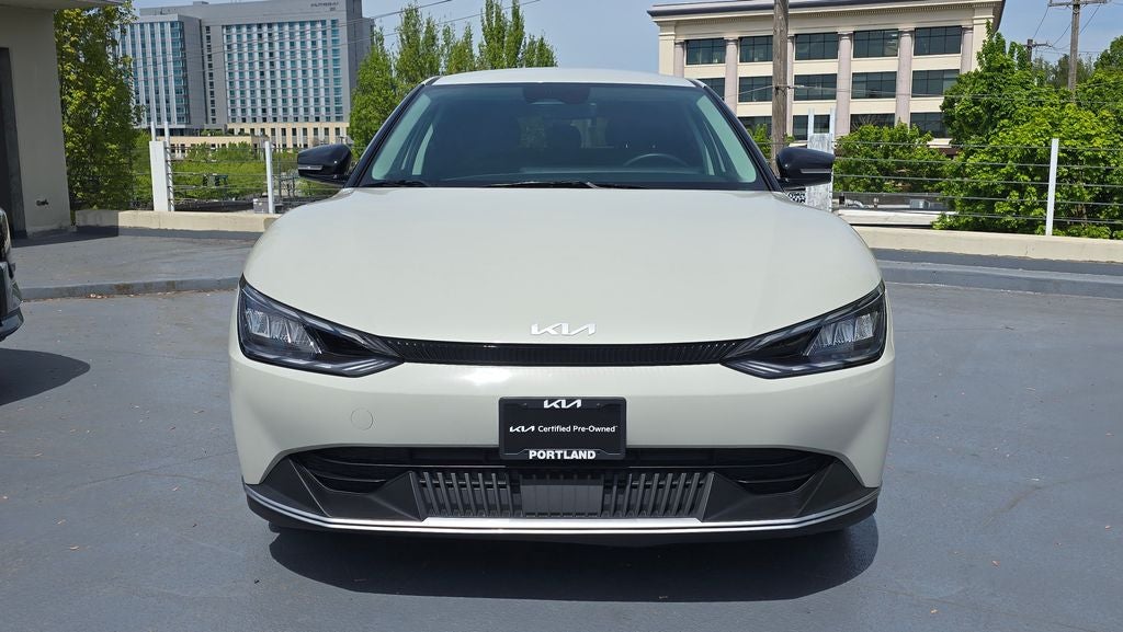 2024 Kia EV6 Light