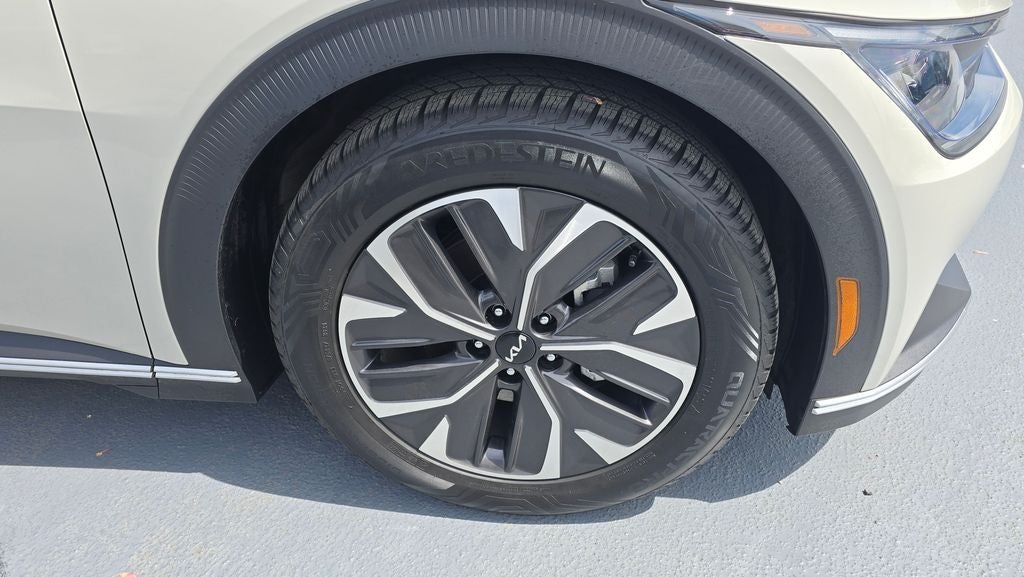 2024 Kia EV6 Light