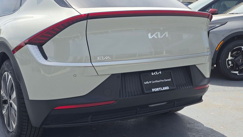 2024 Kia EV6 Light