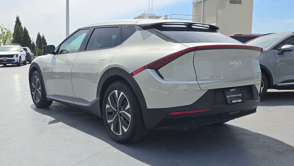 2024 Kia EV6 Light