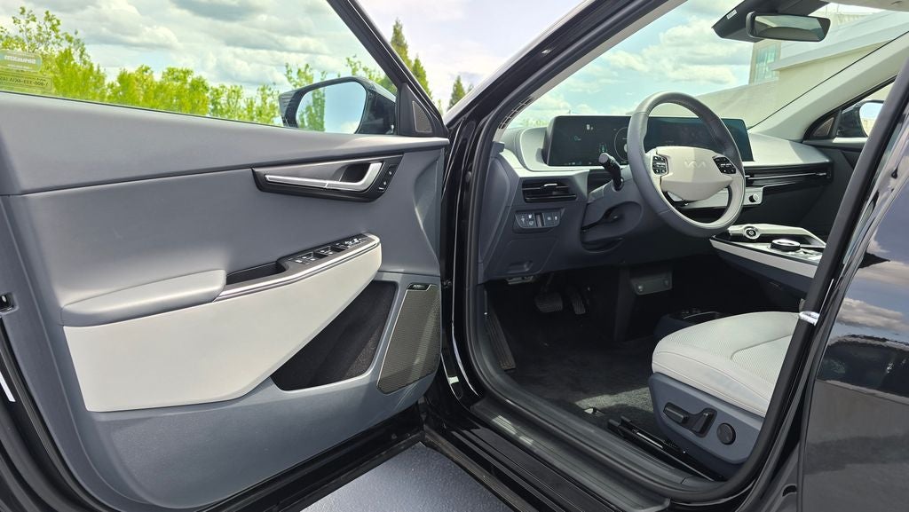 2024 Kia EV6 Wind