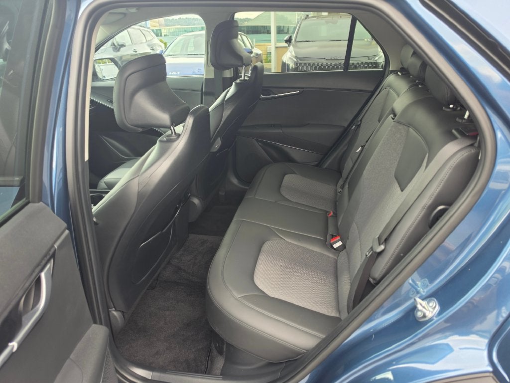 2025 Kia Niro EX