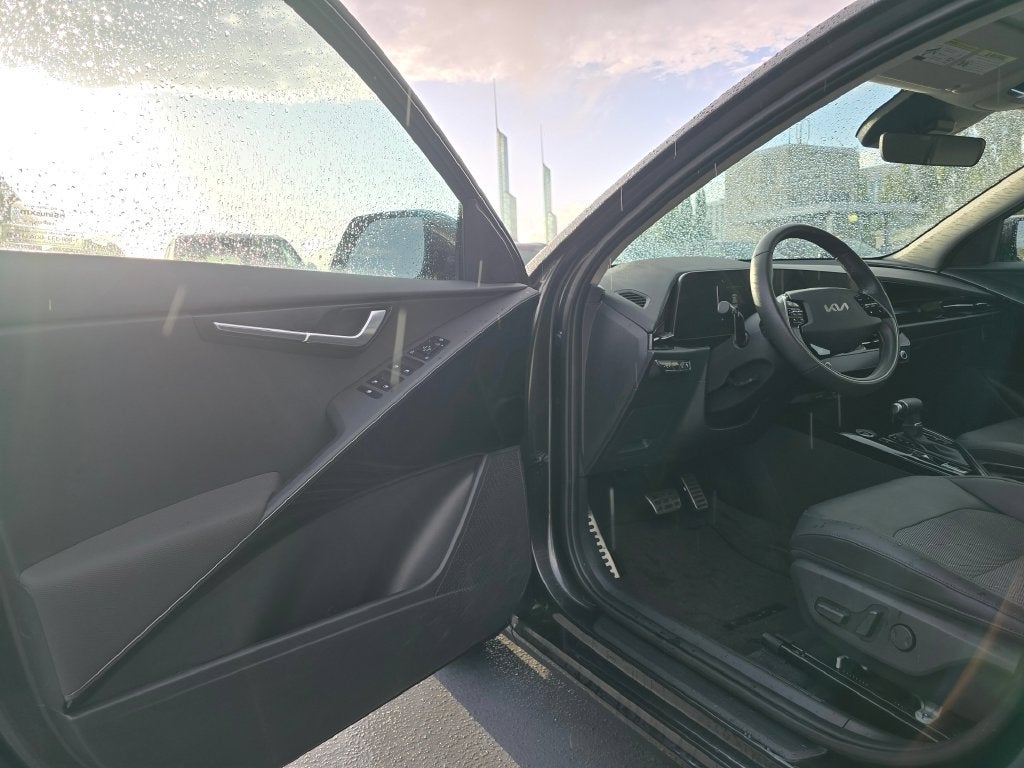 2024 Kia Niro EX Touring
