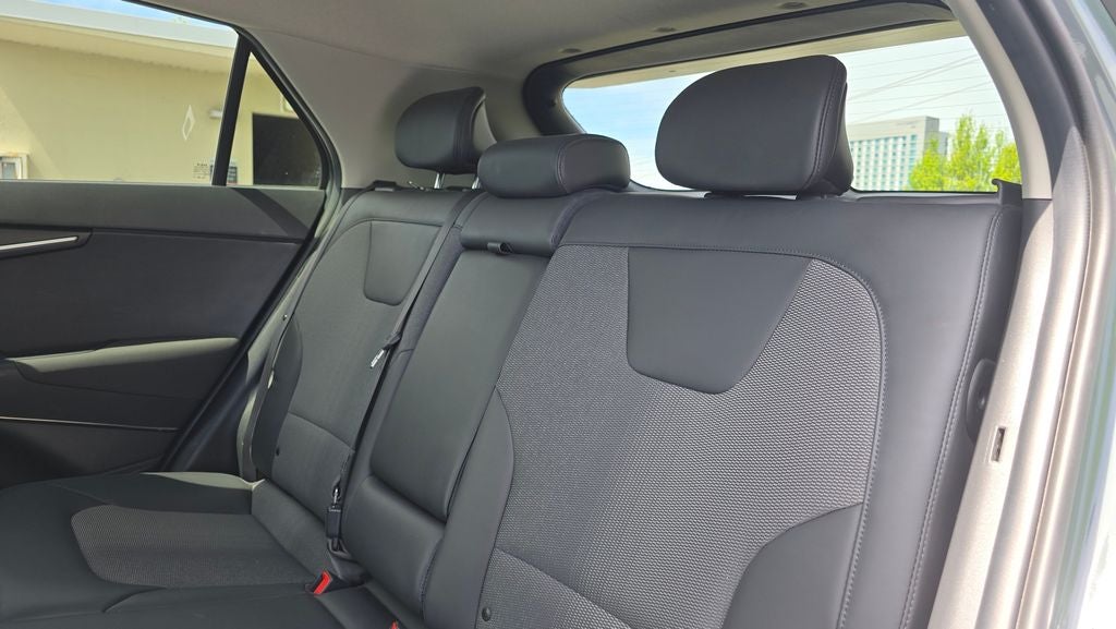 2023 Kia Niro EX