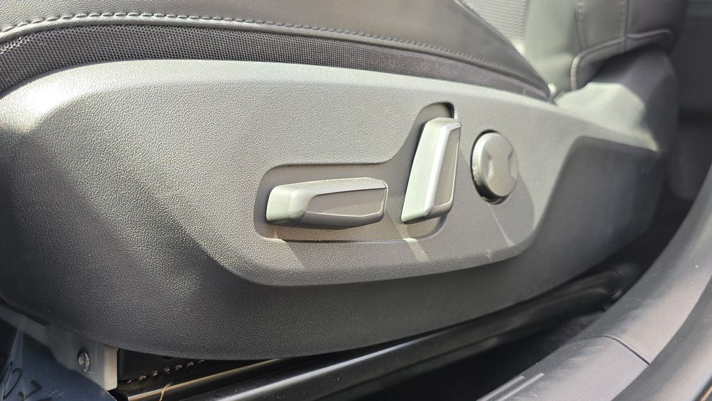 2023 Kia Niro EX