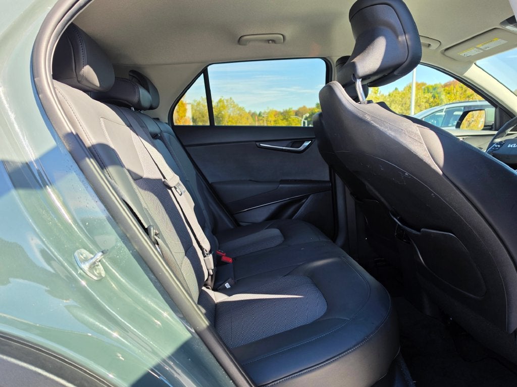 2024 Kia Niro Plug-In Hybrid EX