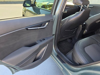 2024 Kia Niro Plug-In Hybrid EX
