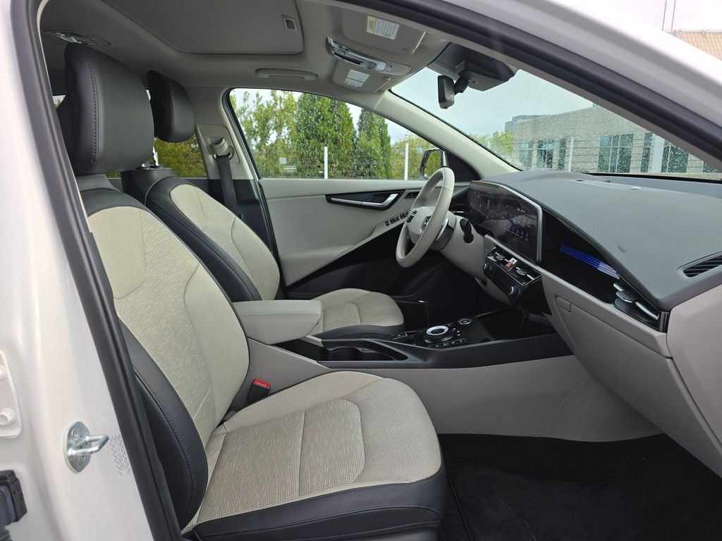 2023 Kia Niro EV Wave