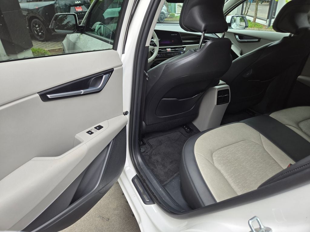 2024 Kia Niro EV Wave