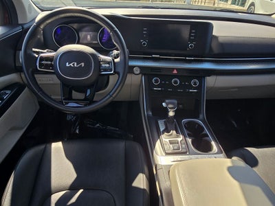 2024 Kia Carnival LX