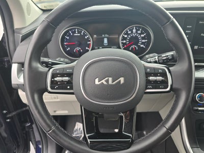 2024 Kia Carnival LX