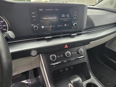 2024 Kia Carnival LX