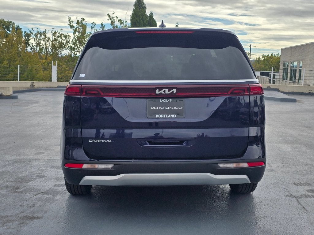 2024 Kia Carnival LX