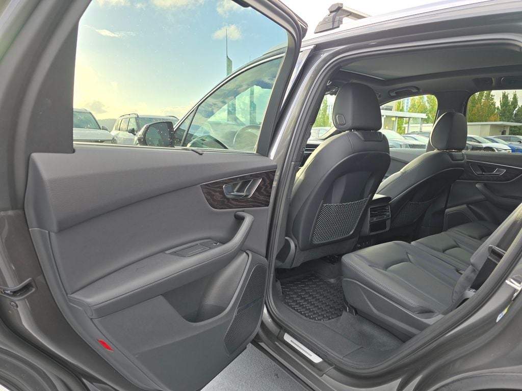 2023 Audi Q7 55 Premium Plus quattro