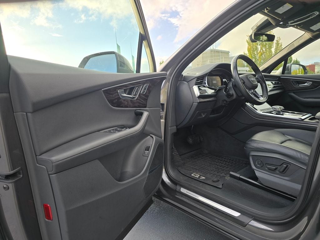 2023 Audi Q7 55 Premium Plus quattro