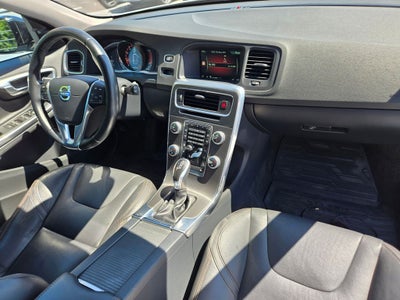 2016 Volvo V60 Cross Country T5