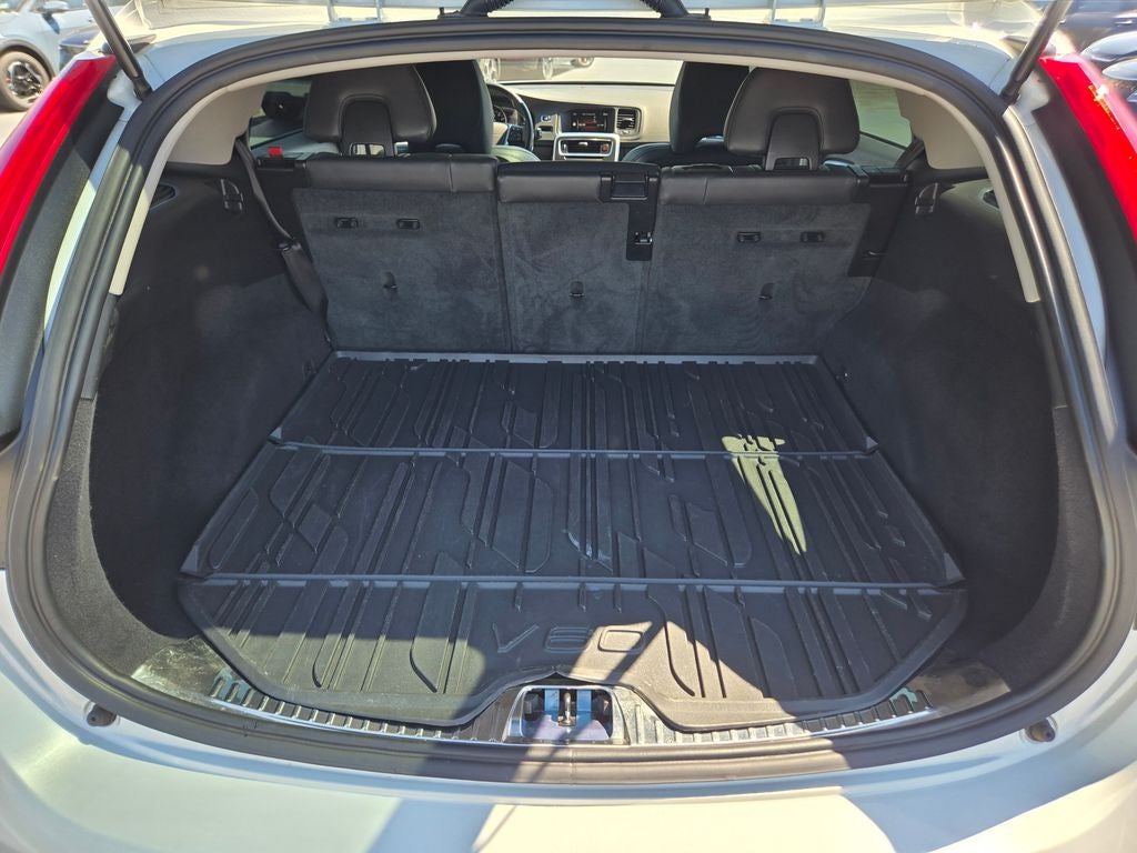 2016 Volvo V60 Cross Country T5
