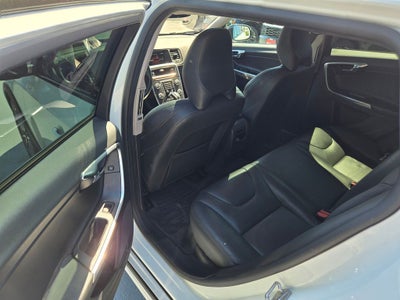 2016 Volvo V60 Cross Country T5