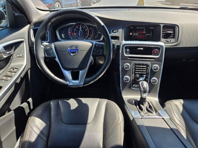 2016 Volvo V60 Cross Country T5