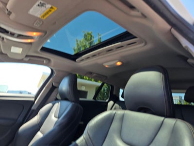 2016 Volvo V60 Cross Country T5