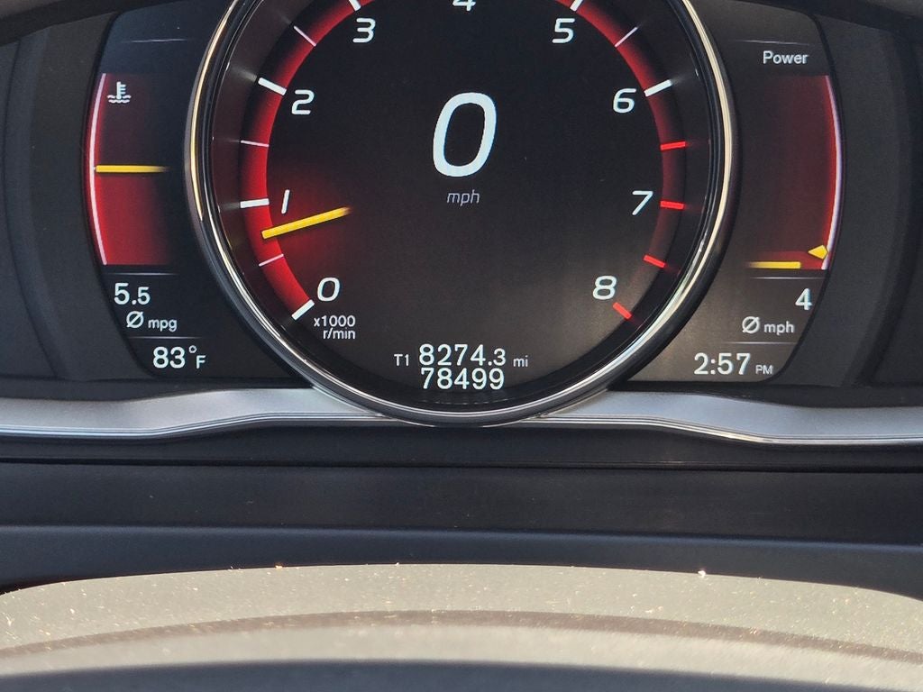2016 Volvo V60 Cross Country T5