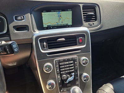 2016 Volvo V60 Cross Country T5