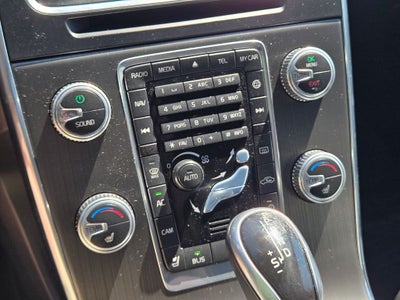 2016 Volvo V60 Cross Country T5