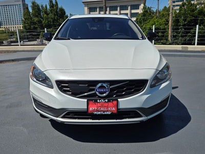 2016 Volvo V60 Cross Country T5