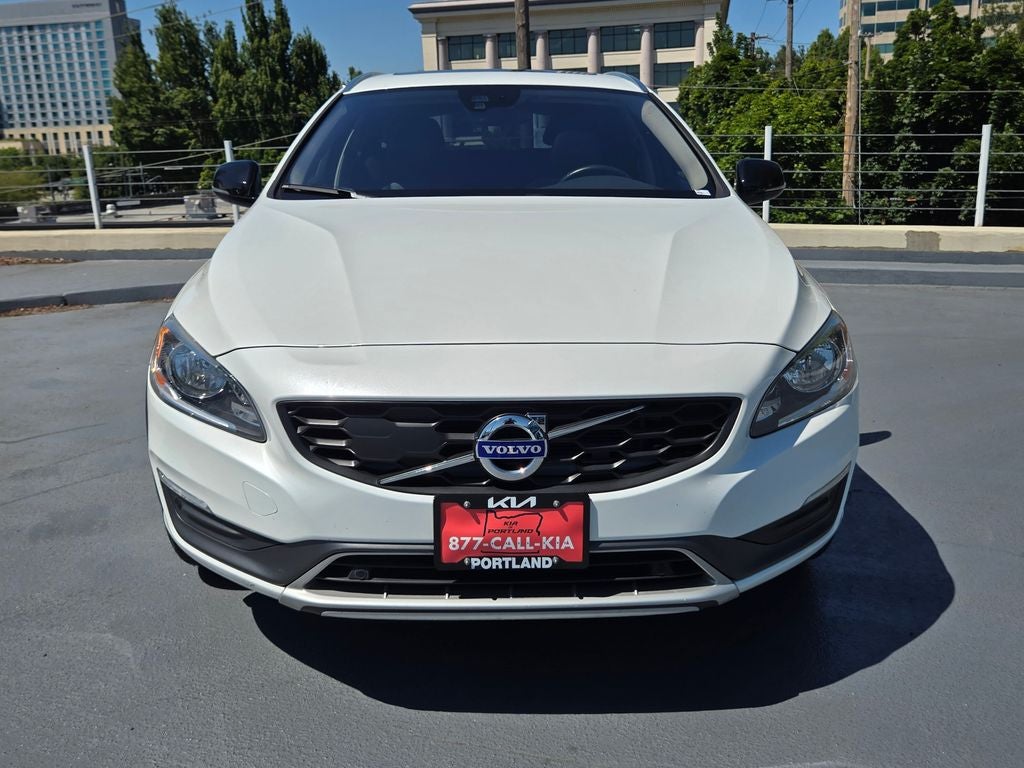 2016 Volvo V60 Cross Country T5