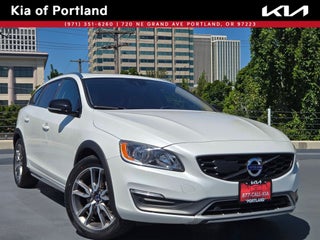2016 Volvo V60 Cross Country T5